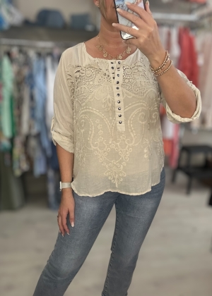 beigeshirt
