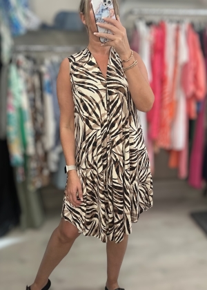 briwnprinteddress Thumb