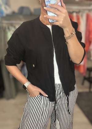 blacklinenbomberjacket Thumb