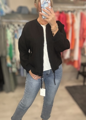 blacklinenbomberjacket Thumb