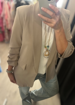 taupeblazer Thumb