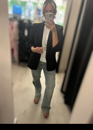 blackblazer  Thumb