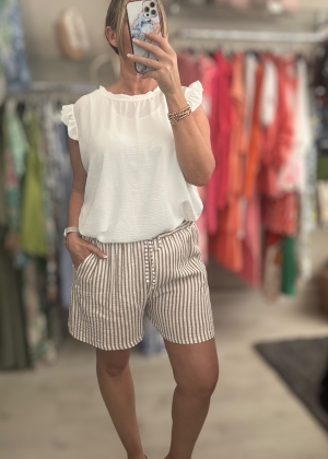 beigestripeshorts Thumb
