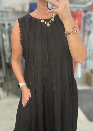 blacklinendress Thumb