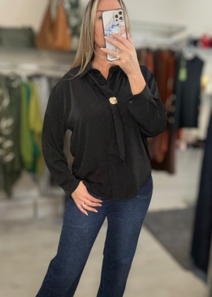 blackblouse
