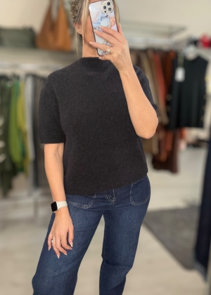 blackknit