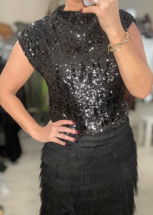 blacksequintop Thumb