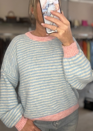 bluestripeknit Thumb