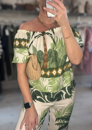 greentrouserset Thumb