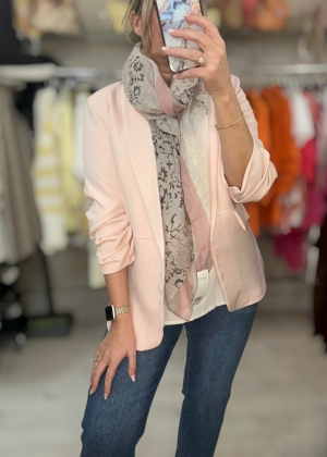 pinkblazer Thumb