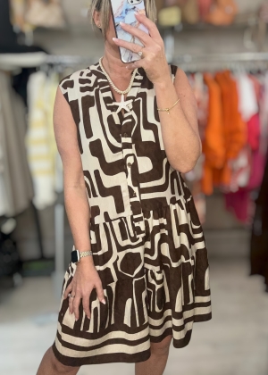 printedbrowndress Thumb