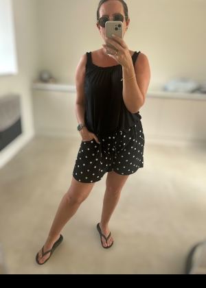 polkadotblackshorts