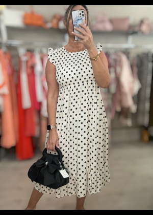 polkadotwhitedress