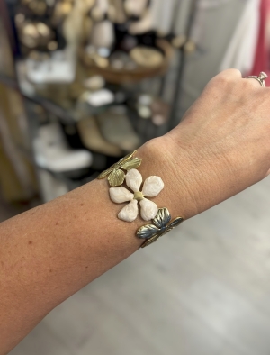 creamflowerbangle