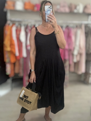 blackdress Thumb