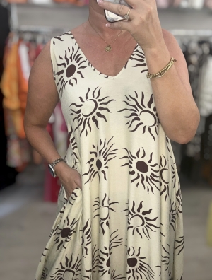 brownsunprintdress Thumb