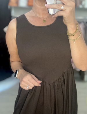 browndress Thumb
