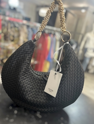 blackshoulderbag