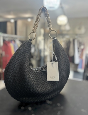 blackshoulderbag Thumb