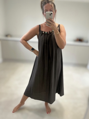 browndress Thumb
