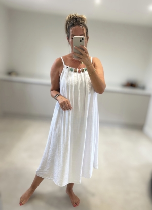 whitedress