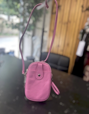 pinkleatherbag Thumb
