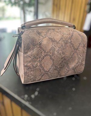 pinksnakeprintbag Thumb