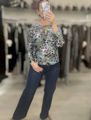 animalprintmeshtop