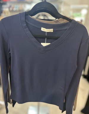 navyfleecylinedtop