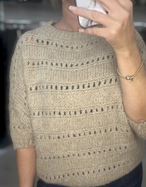 beigeknit Thumb