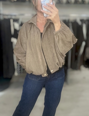 beigejacket Thumb