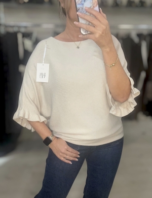 creamfrillsleeveknit Thumb