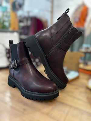 burgundyboot Thumb