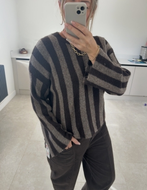 brownstripeknit