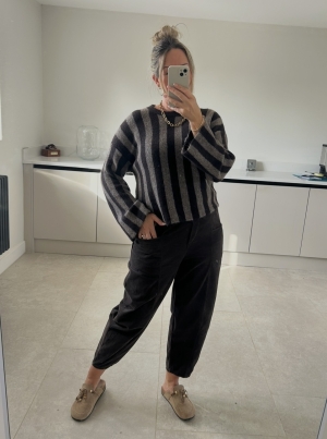 brownstripeknit Thumb