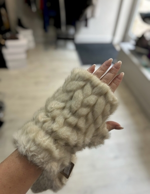 fauxfurglovebeige