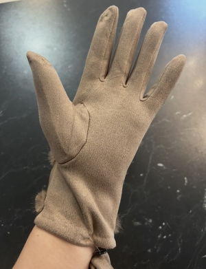 lightbrownglove Thumb