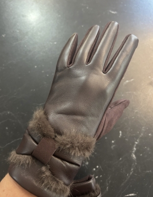 browngloves Thumb