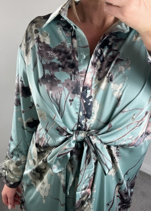 shirtdress Thumb