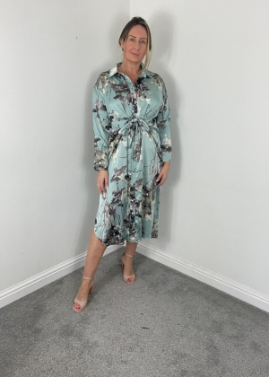 shirtdress Thumb