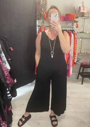 blackjumpsuit 