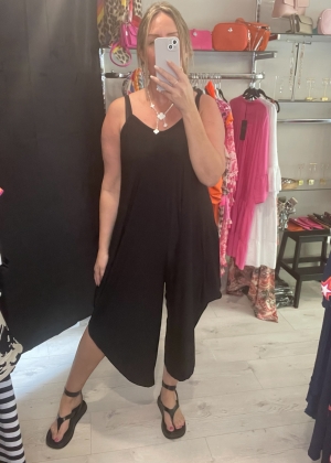 blackjumpsuit  Thumb