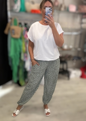 khakileopardtrouser