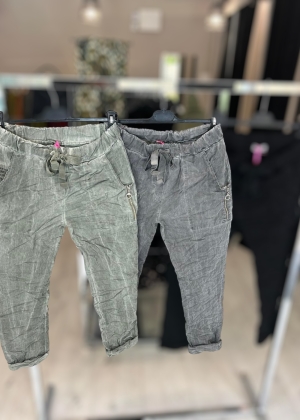 blacktrouser