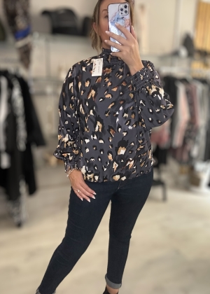 charcoalprintedtop