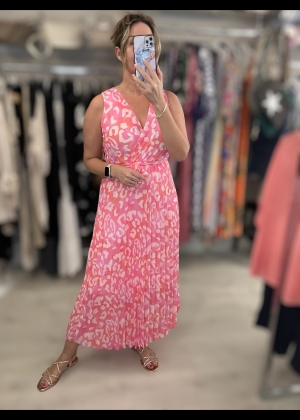 pinkpleateddress Thumb