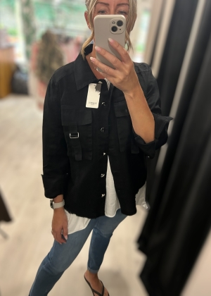blackcargojacket