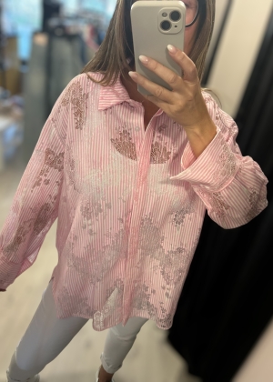 pinkshirt Thumb