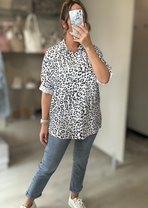 leopardprintshirt