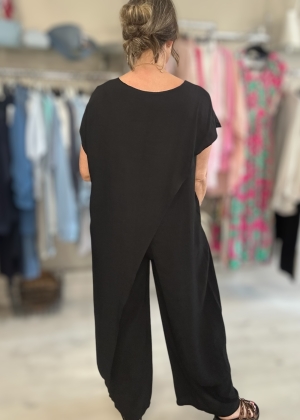 blacktrouserset Thumb